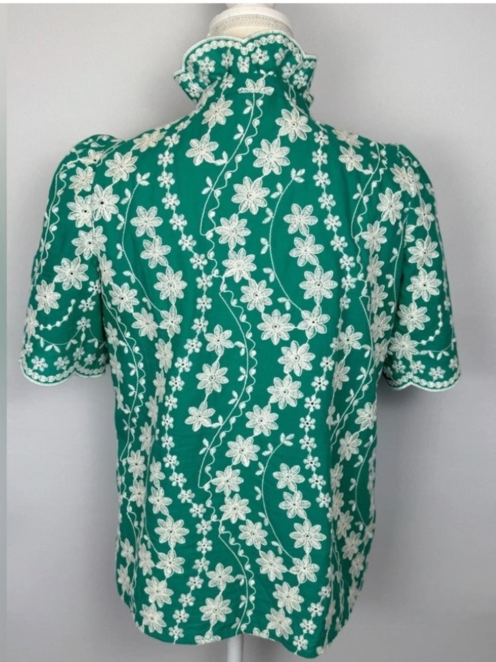 Sézane Green Dahlia Blouse Ecru Embroidery Short Sleeve Ruffle Med French 38/US6 - Picture 8 of 11